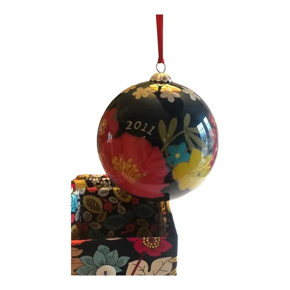 Vera Bradley Happy Snails CHRISTMAS GLASS ORNAMENT 2011 w/‎ Keepsake Gift Box